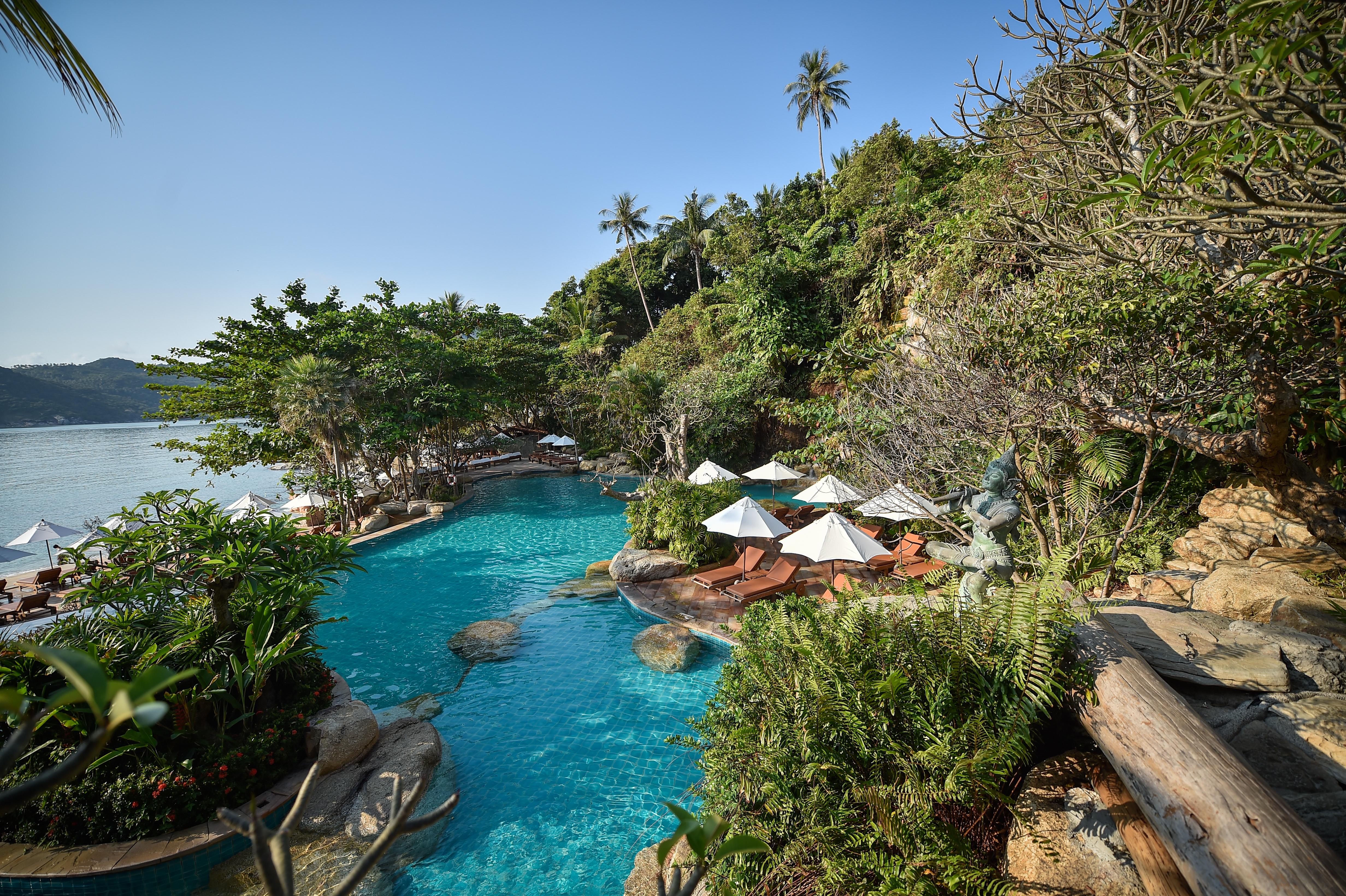 Santhiya Koh Phangan Resort And Spa Екстериор снимка The swimming pool at the resort