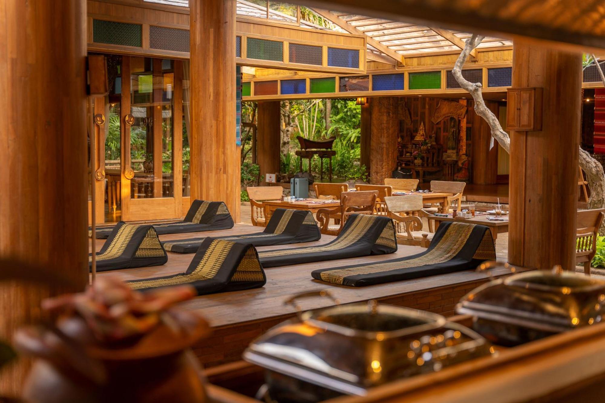 Santhiya Koh Phangan Resort And Spa Екстериор снимка The interior of the spa