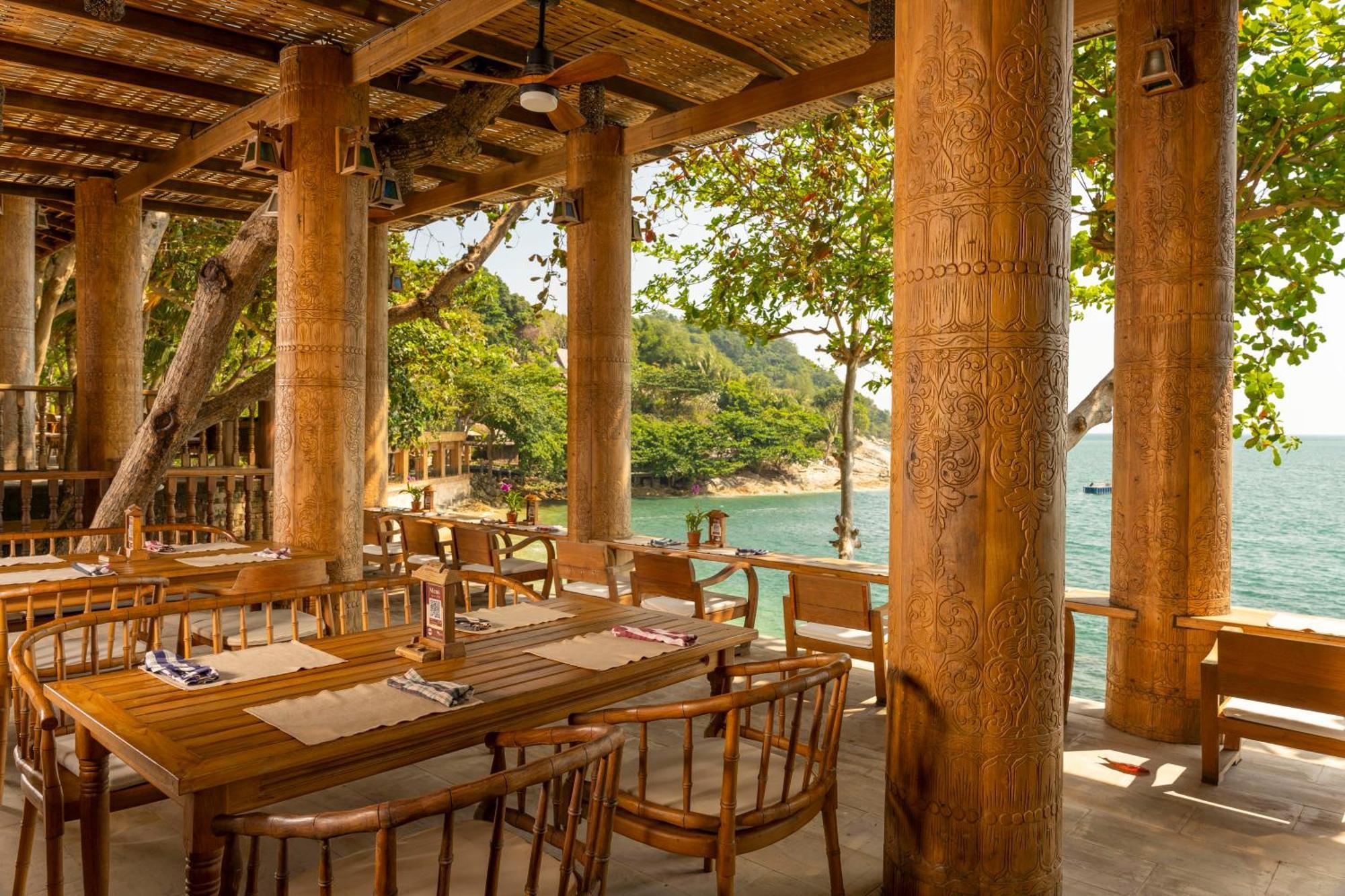 Santhiya Koh Phangan Resort And Spa Екстериор снимка The Beach Club