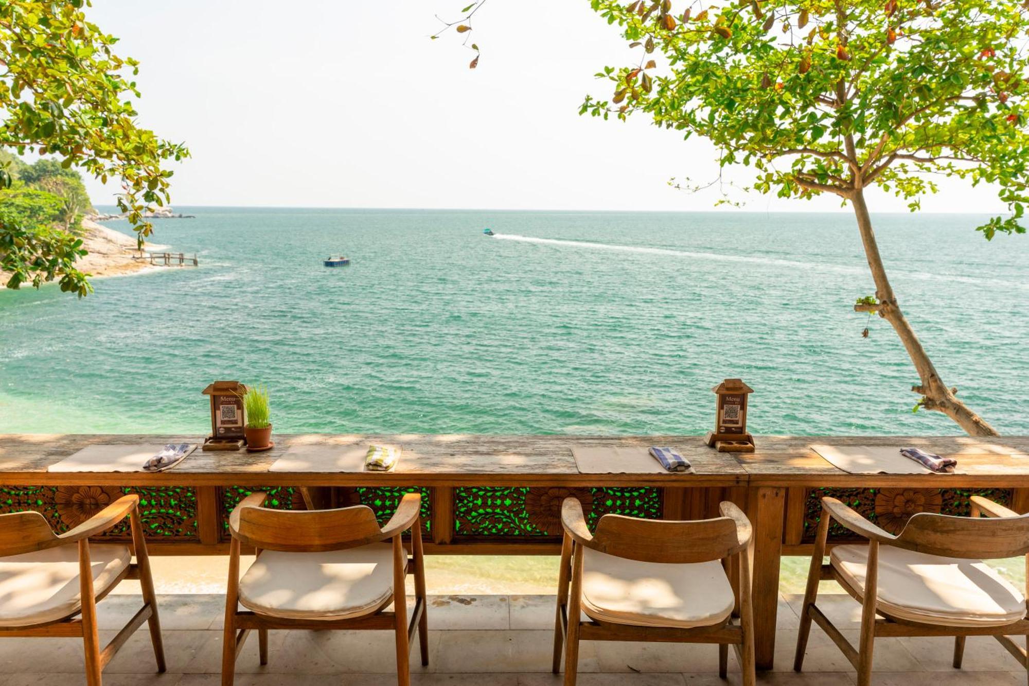 Santhiya Koh Phangan Resort And Spa Екстериор снимка View from the restaurant