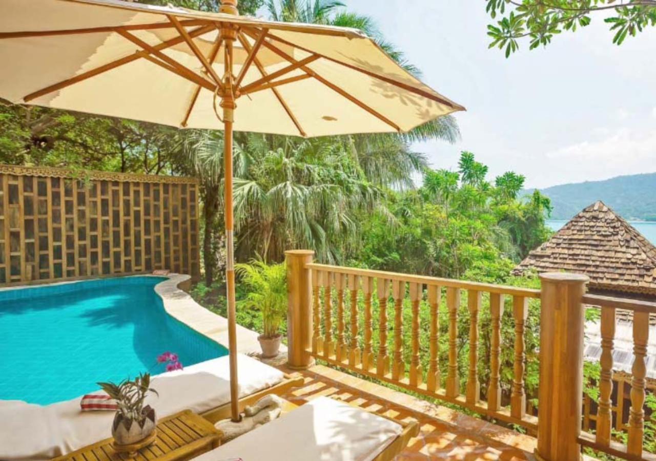 Santhiya Koh Phangan Resort And Spa Екстериор снимка A pool at the resort